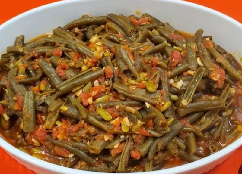 black-eyed peasin in oil